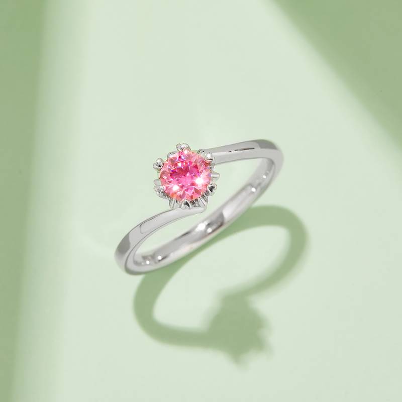 扭臂Classic雪花S925银镀白金MoissaniteWomen's Ring50分D级